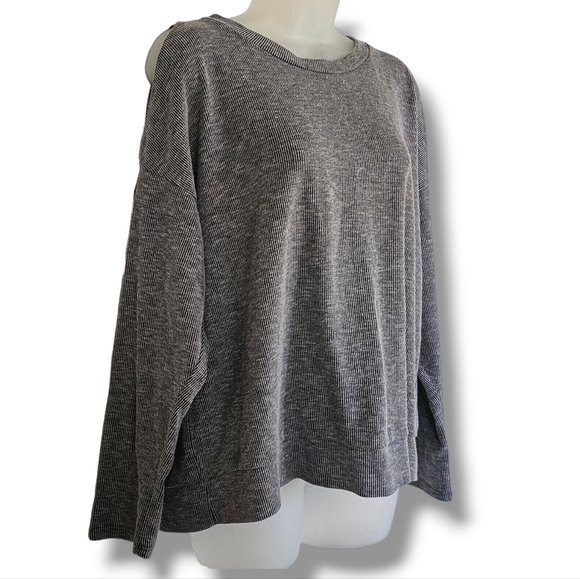 Everly Cold Shoulder Knit Top Womens Size L Grey Ribbed Open Back Slits - Picture 1 of 9